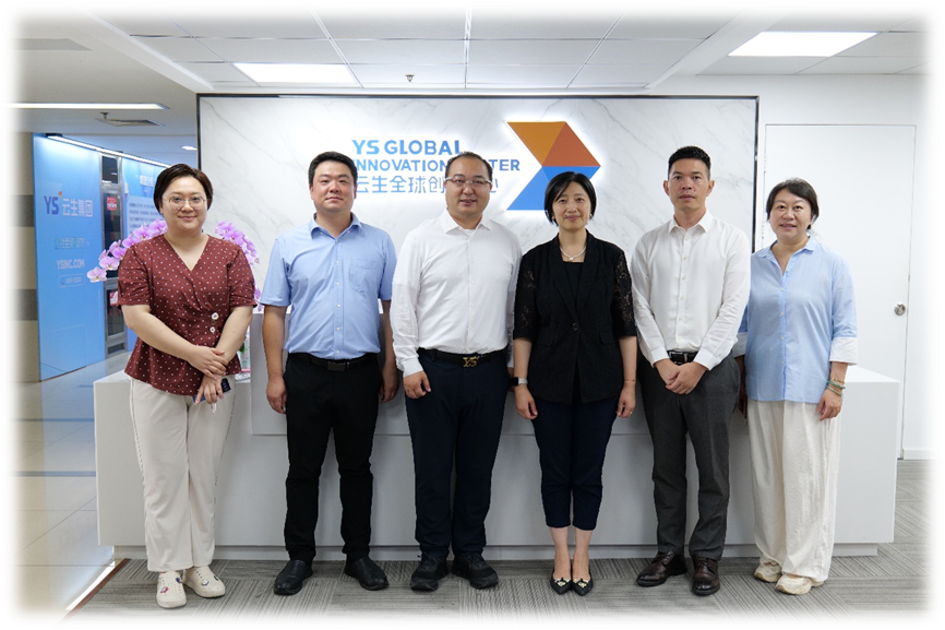 上海市静安区委常委、统战部部长顾定鋆一行莅临云生全球创新中心走访调研